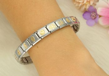 1Zawieszka Nomination „Znak Zodiaku Skorpion” 030104 08 – stal szlachetna pokryta złotem 18K. Idealna do bransoletki Composable. Oryginalna biżuteria Nomination Italy – 2 lata gwarancji (5).jpg